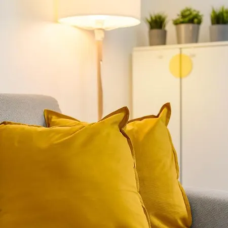 Apartment Insubria 8-3dx - Monolocale Cool